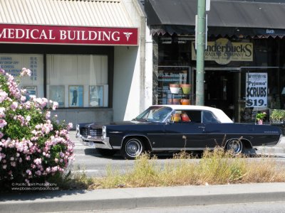 1964 two-door hardtop Pontiac Parisienne 396 SS