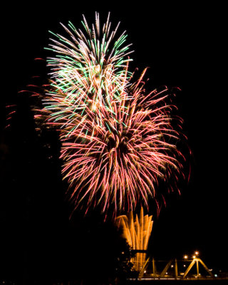 July 4 09 Portland Fireworks-22.jpg