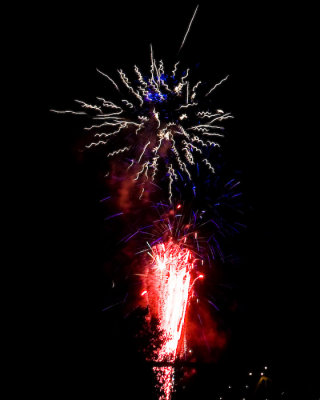 July 4 09 Portland Fireworks-2.jpg