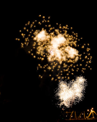 July 4 09 Portland Fireworks-17.jpg