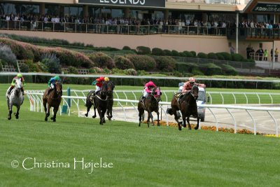 9309i.jpg (Schweppes Stakes G.2, 1200m)
