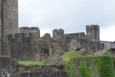 Caerphilly Castle-Wales 020.jpg