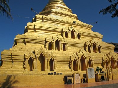 Stupa, Wat Jong Kham