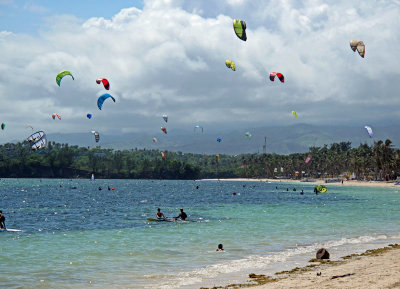 Kitesurfing