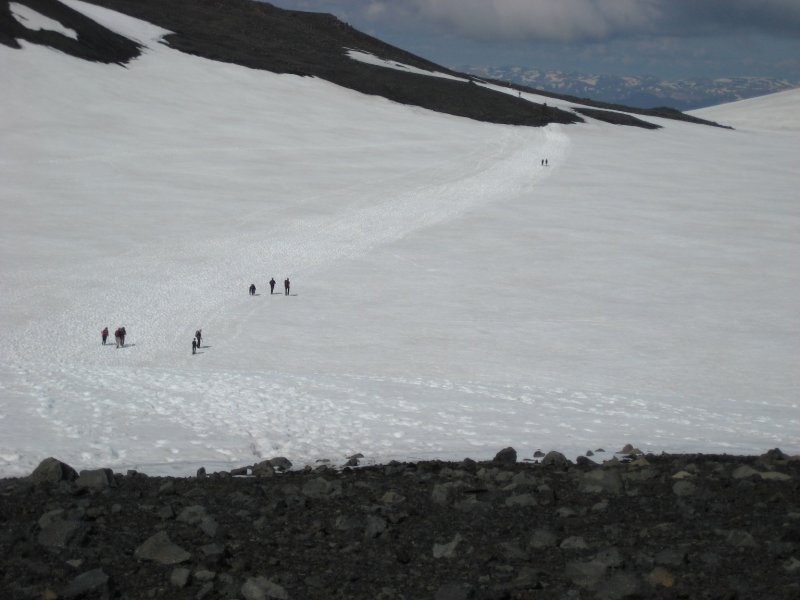 Á einni af mörgum misblautum snjóþekjum á leiðinni