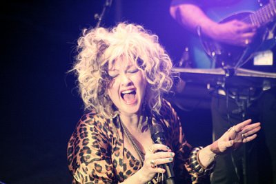 CYNDI LAUPER06.jpg