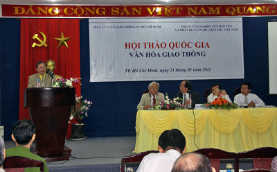 Hội Thảo về VĂN HA GIAO THNG TP HCM