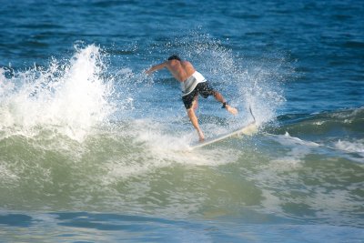 Figure 8 Island surfing, 8/21/09