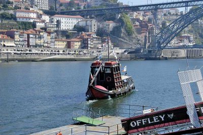 Porto - river vessel 7214