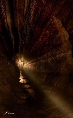 Bonnechere Caves 7448 light painting  