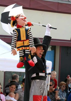 Puppets Up Festival 9090