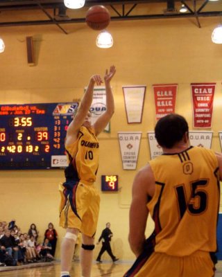 QueensVsCarleton 08306.JPG