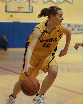 Queen's Vs Ryerson W-Basketball 01-30-09