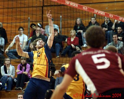 Queens Vs McMaster M-Volleyball 01854_filtered copy.jpg