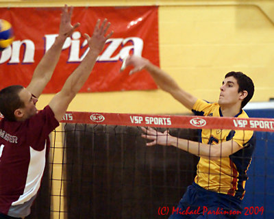 Queens Vs McMaster M-Volleyball 02002_filtered copy.jpg