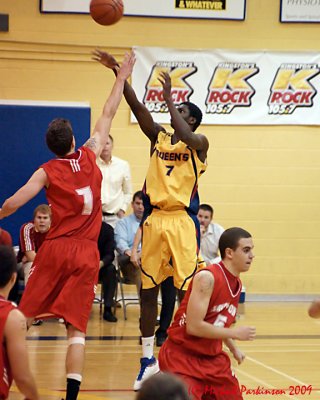 Queens Vs RMC 06176_filtered copy.jpg