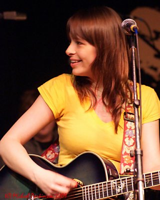 Emily Fennell Band 02855_filtered copy.jpg