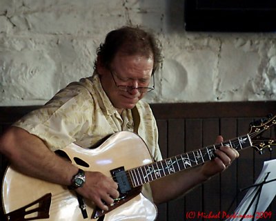 Dave Barton 09308_filtered copy.jpg