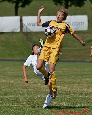 Queen's M&W Soccer 2009-10