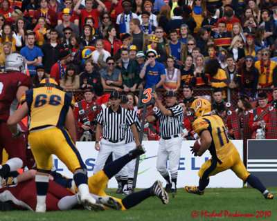 Queens vs Ottawa 03323 copy.jpg