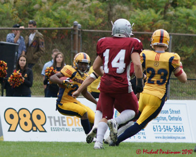 Queens vs Ottawa 03480 copy.jpg
