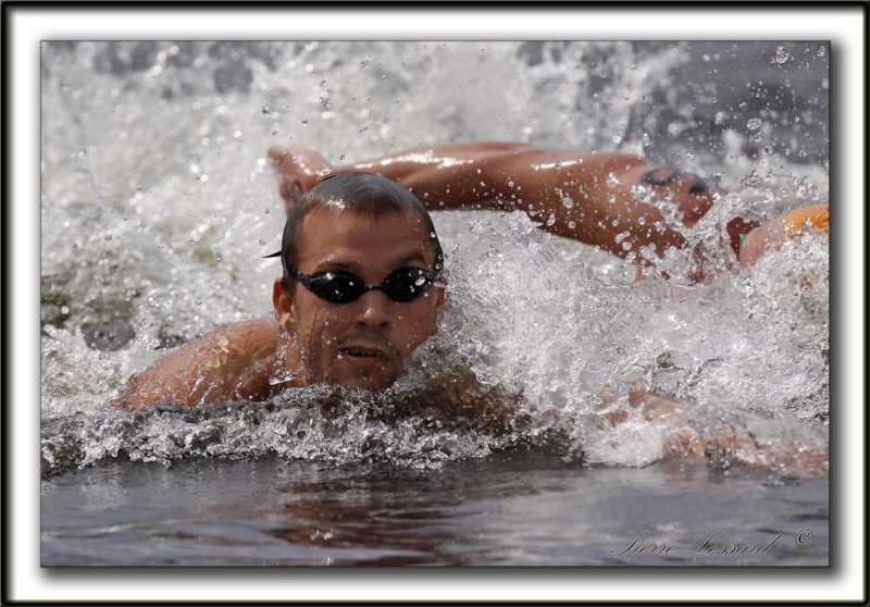 XAVIER DESHARNAIS deuxieme  2010  /  Second,  2h11m58s -  LE COMBAT POUR LA SECONDE PLACE /  FIGHT TO THE FINISH      _MG_2855 a