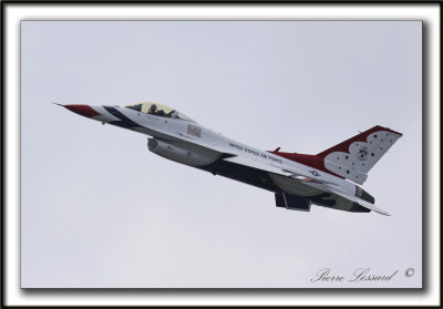 F-16 FALCON  /   THUNDERBIRDS  -  U.S.  AIR  FORCE    _MG_9848 a