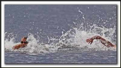 XAVIER DESHARNAIS deuxieme  2010  /  Second,  2h11m58s  -  LE COMBAT POUR LA SECONDE PLACE /  FIGHT TO THE FINISH    _MG_2829 aa