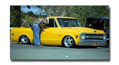 A very low Chev low rider pickup.jpg