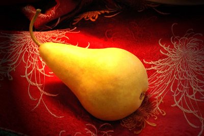 Pear and Kimona