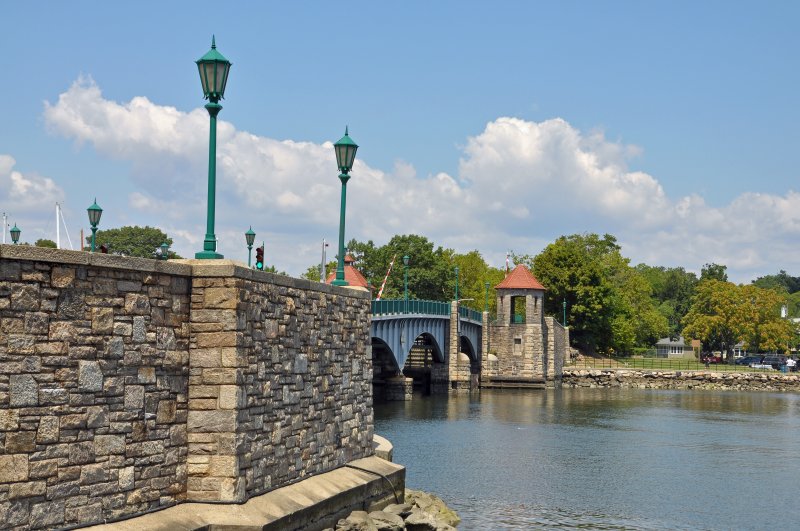 Glen Island Harbor