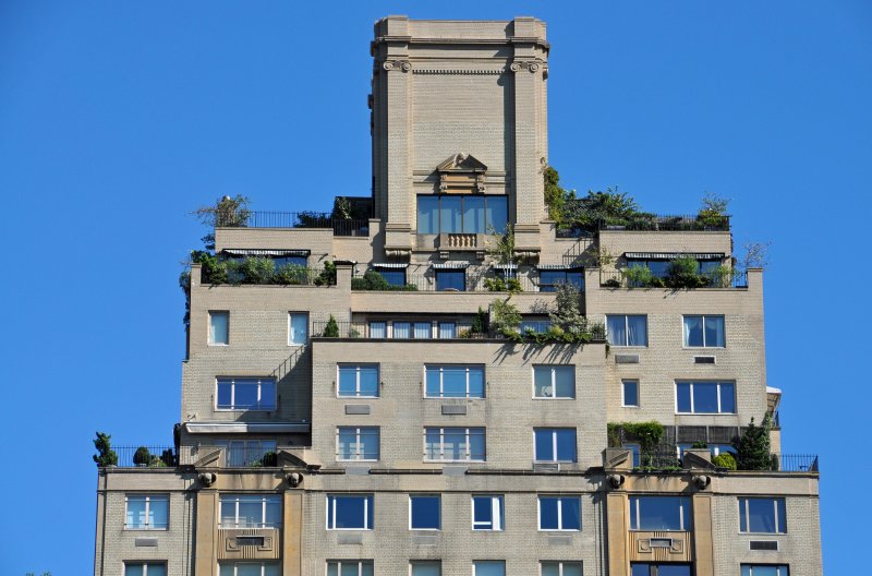 Fifth Ave Building