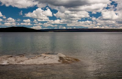 Lakeshore Geyser