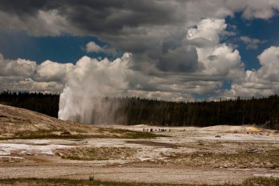 Beehive Geyser 1