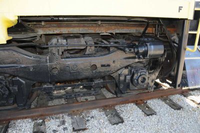 EL SD45 3607 Right Front Truck Axle 2 - 1