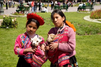 Girls and lambs, Cusco