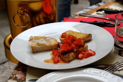 Bruschetta-olive oil, tomato, lardo
