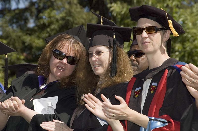 20080517 Hoa-Long Grad 034 copy.jpg