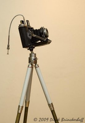 Same seven-section tripod and cable release, but I sold the Voigtlander in the late 60's, so this is my Dad's old Zeiss Ikon.