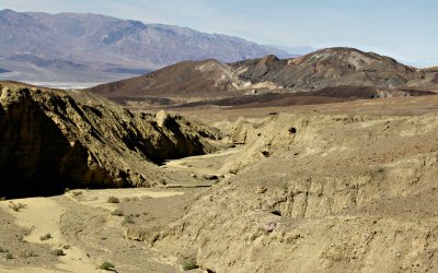 Death Valley Artist Drive2 Tom.jpg