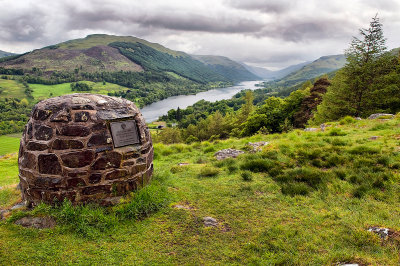 Clan MacLaren Monument