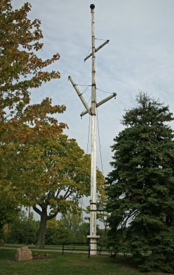 Memorial Mast