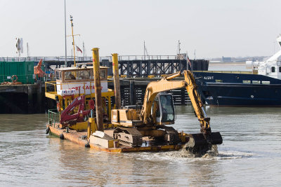 0002_Dredging_.jpg