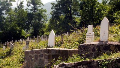 Muslimansko pokopali�če - Muslim Cemetery