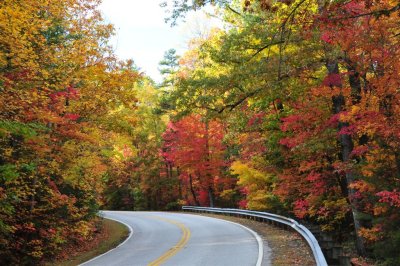 A Fall Ride Up US-276 To Caesars Head