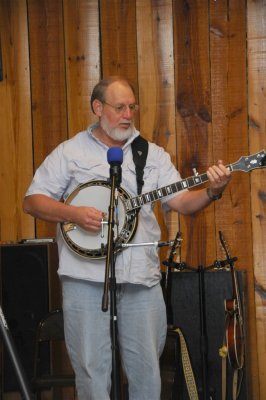 Tracy's husband Mac, picked a couple tunes before the break