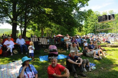 Lots of folks stayed under a shade tree