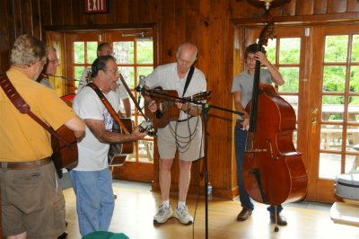 Clayton's 2nd day of Bluegrass Bass pickin