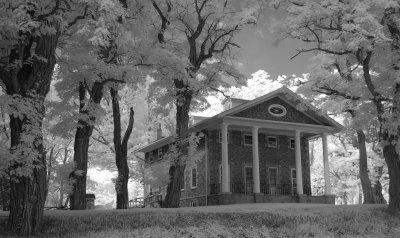 StoneHouse1.jpg