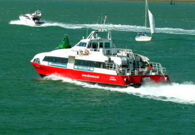 RED JET 3 @ Southampton Water